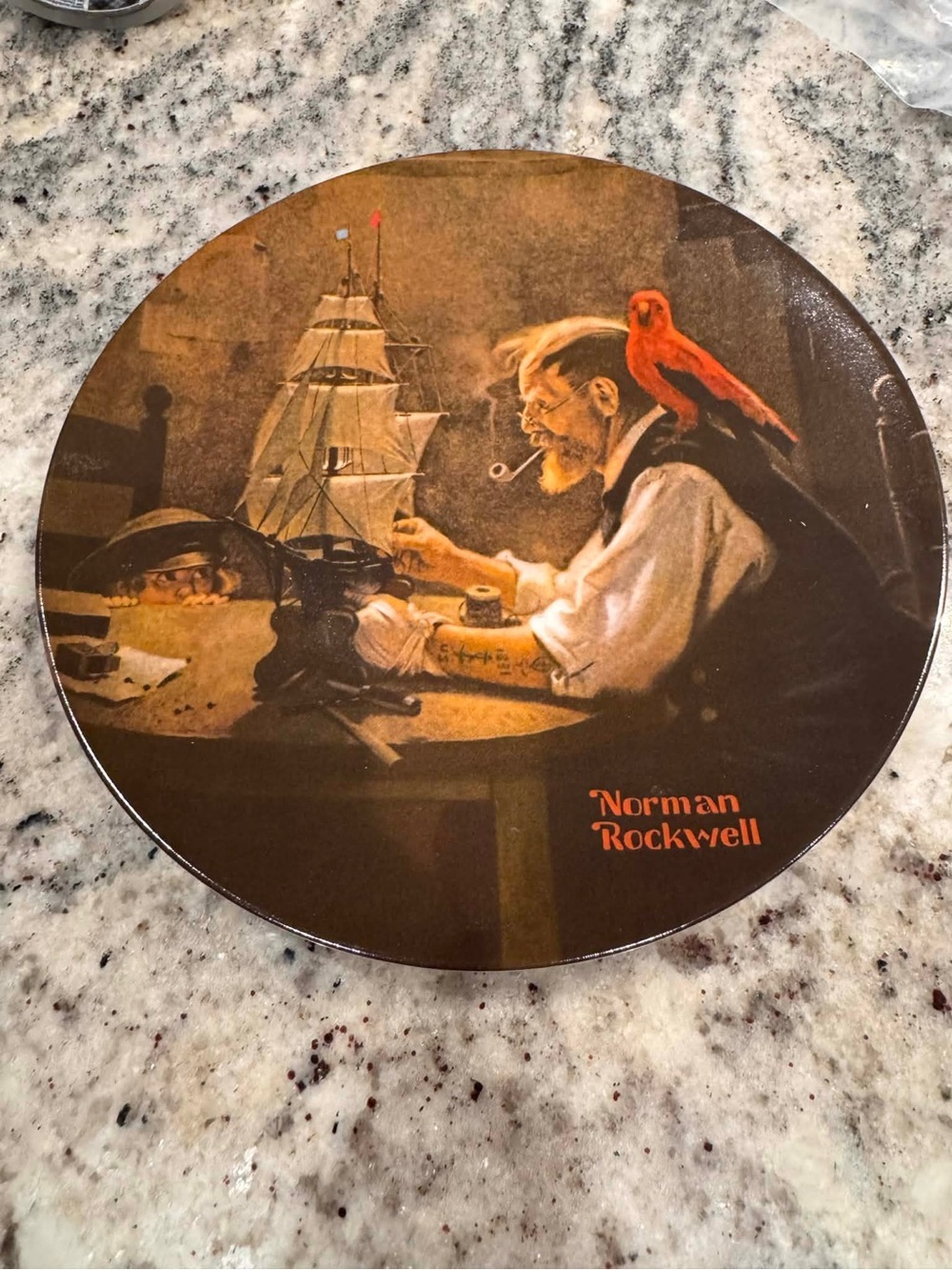 VINTAGE Norman Rockwell Round Decorative Plate - No chips or cracks
8 1/2”.